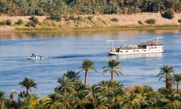 5 Days Tanzania Camping Safari Fly in to Serengeti from Zanzibar